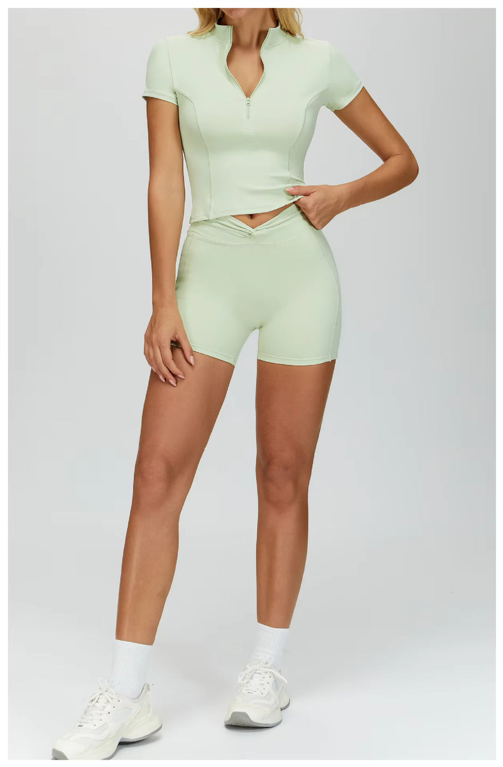 Women’s 2-Piece Yoga Set – Half-Zip Long Sleeve Croop & High-Waisted Compression Shorts