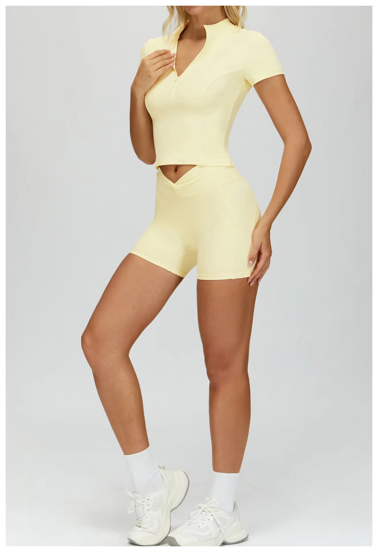 Women’s 2-Piece Yoga Set – Half-Zip Long Sleeve Croop & High-Waisted Compression Shorts